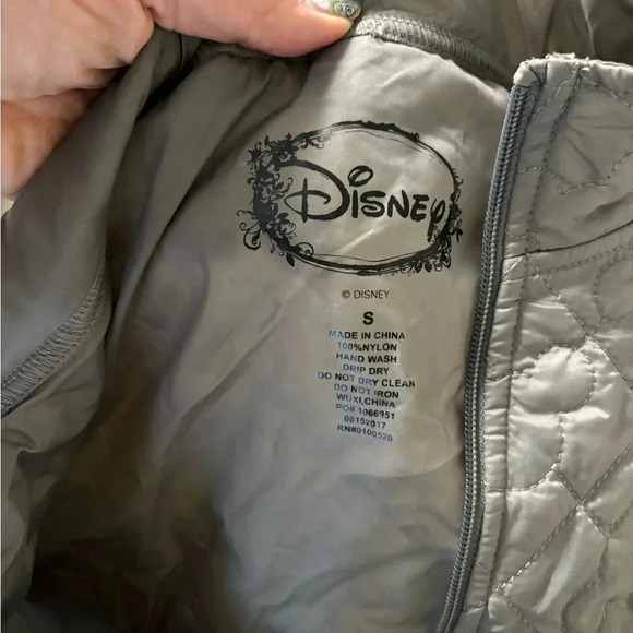 Walt Disney World Mickey Mouse Gray Quilted Gray Jacket Coat Size Small Puffer - Picture 6 of 6